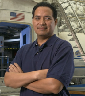 Alex Diaz.r_1.png